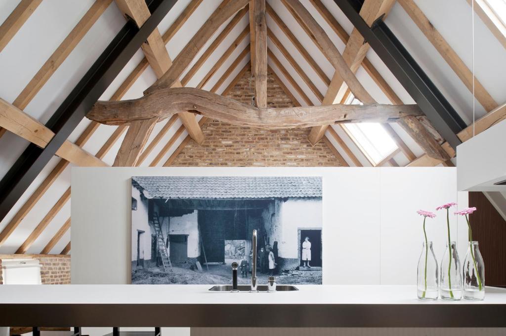 Cour 8 Lofts Guest House Маастрихт Стая снимка